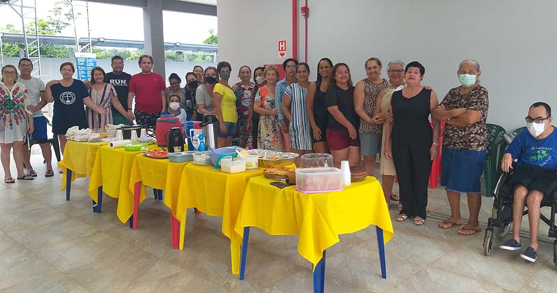 Centro de Promoção da Saúde do SESI realiza confraternização com alunos da hidroginástica