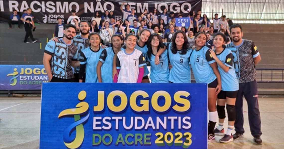 Equipe da Escola SESI conquista medalha de prata no vôlei feminino sub-14