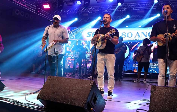 Show do Grupo Raça encerra comemorações dos 80 anos do SESI Nacional no Acre